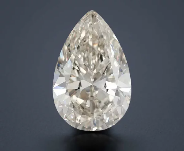 3.31 Carat · K · VS2 Rare Carat Ideal Cut