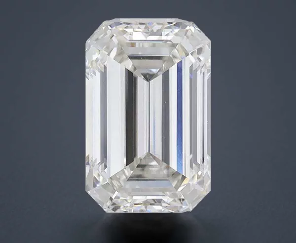 3.46 Carat · G · VVS2 Rare Carat Ideal Cut