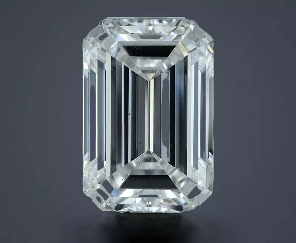 6.96 Carat · E · VS2 Rare Carat Ideal Cut
