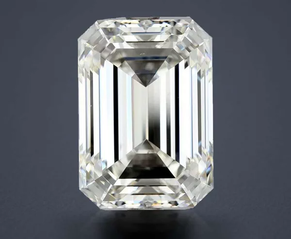 5.01 Carat · H · VS2 Rare Carat Ideal Cut