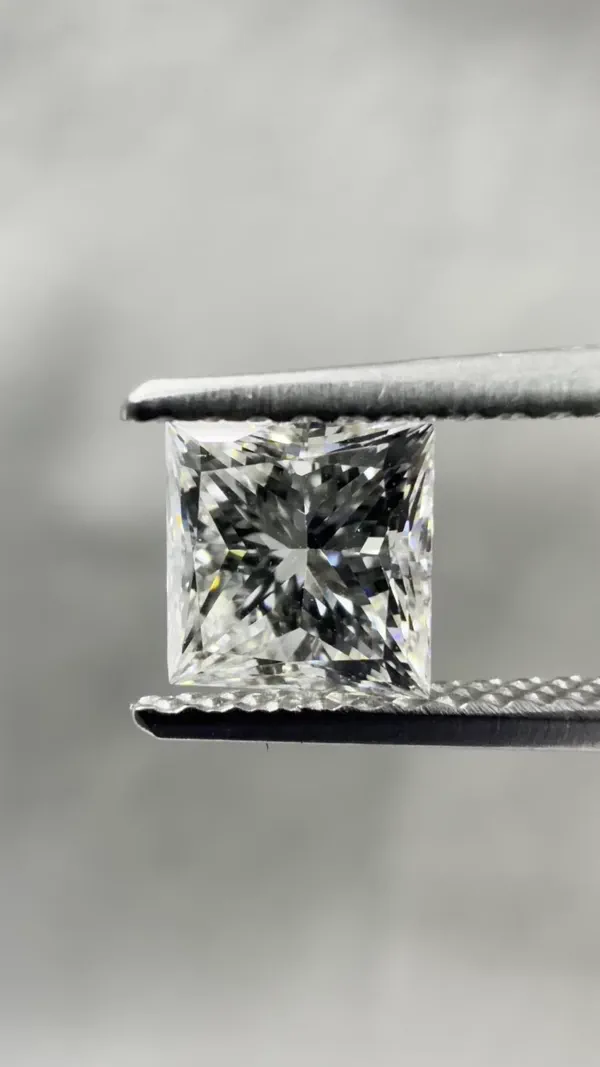1 Carat · H · VS1 Rare Carat Ideal Cut