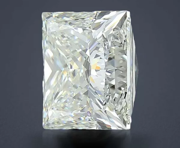 2.5 Carat · J · VVS2 Rare Carat Ideal Cut