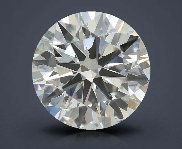 6.24 Carat · F · VS2 Rare Carat Ideal Cut