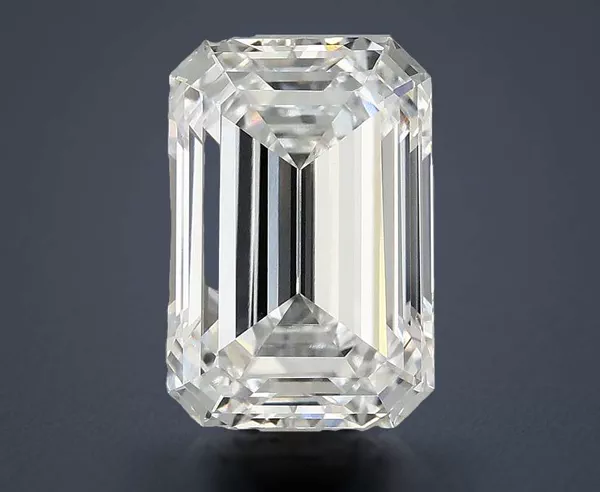 4.69 Carat · E · VVS2 Rare Carat Ideal Cut