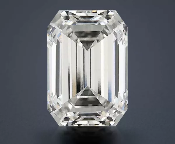 3.4 Carat · E · VS1 Rare Carat Ideal Cut