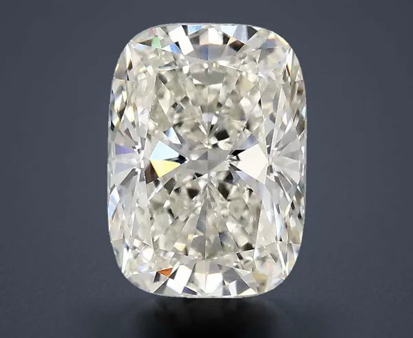 2.1 Carat · G · VVS2 Rare Carat Ideal Cut