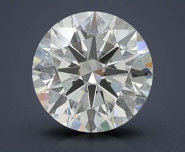 3.43 Carat · G · VS1 Rare Carat Ideal Cut