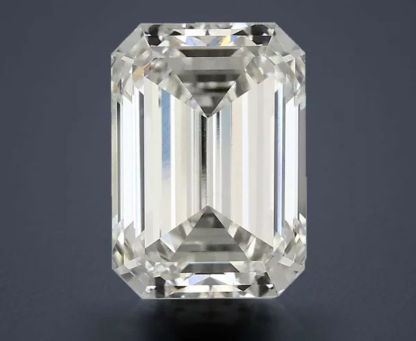 4 Carat · H · VS1 Rare Carat Ideal Cut