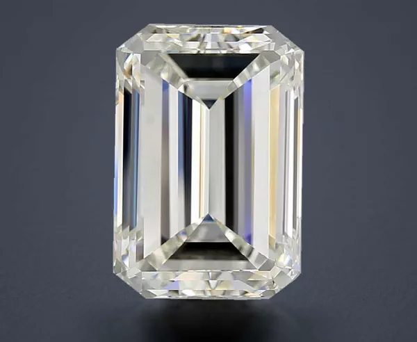 8.11 Carat · J · VVS1 very good Cut