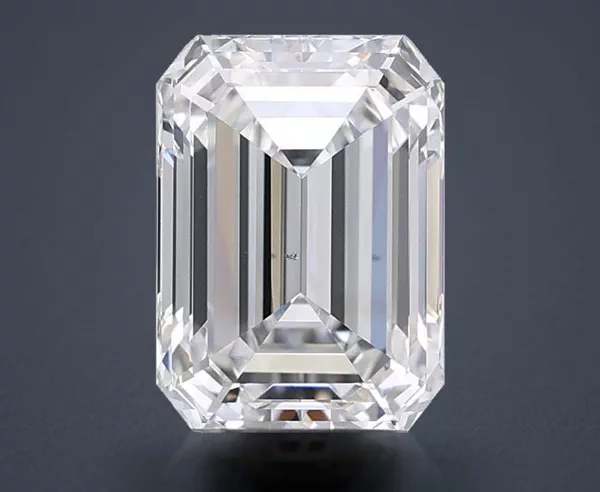 2.77 Carat · F · VS2 Rare Carat Ideal Cut