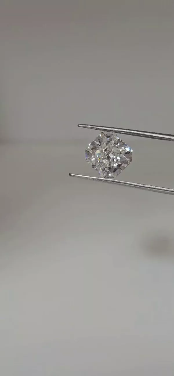 3.39 Carat · J · VS2 Rare Carat Ideal Cut