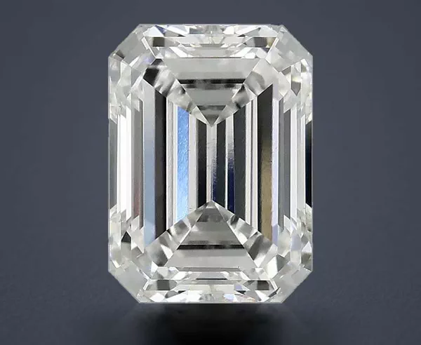 2.83 Carat · F · VS1 Rare Carat Ideal Cut