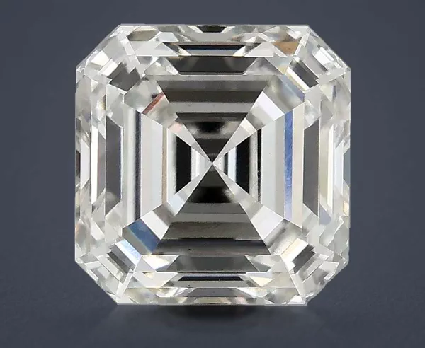 4.02 Carat · G · VS1 Rare Carat Ideal Cut