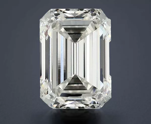 2.55 Carat · F · VVS2 Rare Carat Ideal Cut