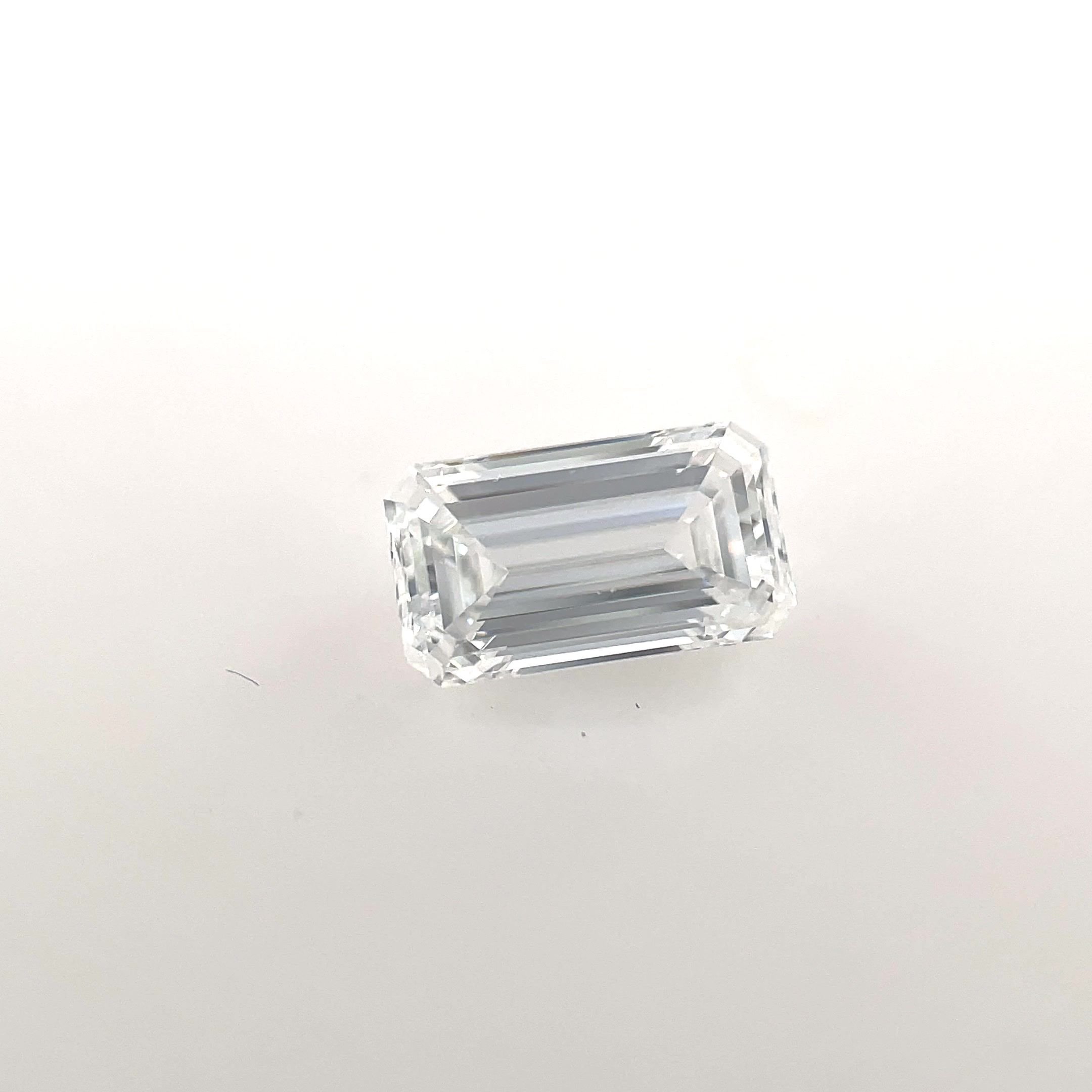 0.50ct E VS2 Excellent Cut Emerald Diamond