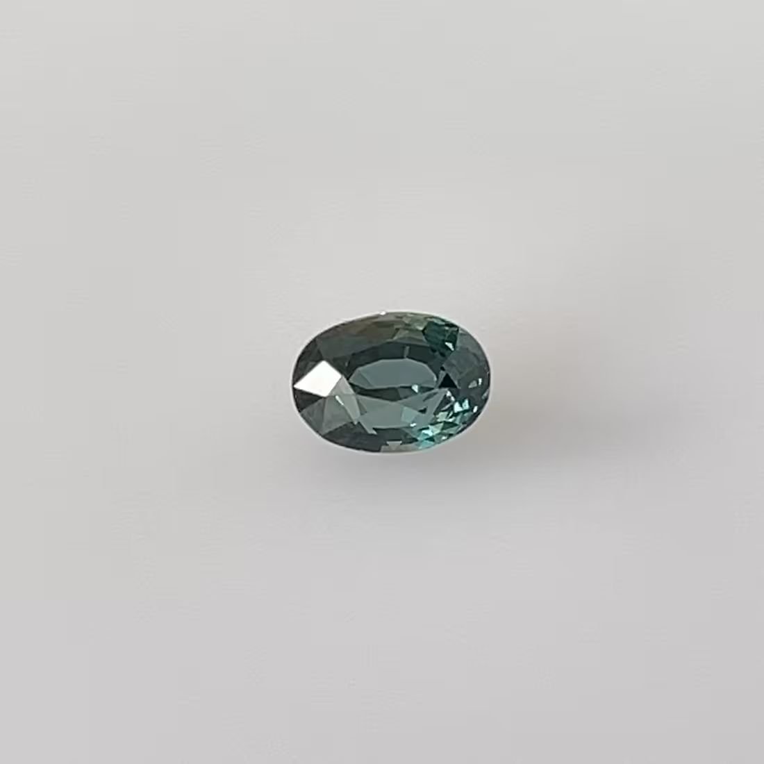 1.76 Carat Vivid Teal Oval Sapphire