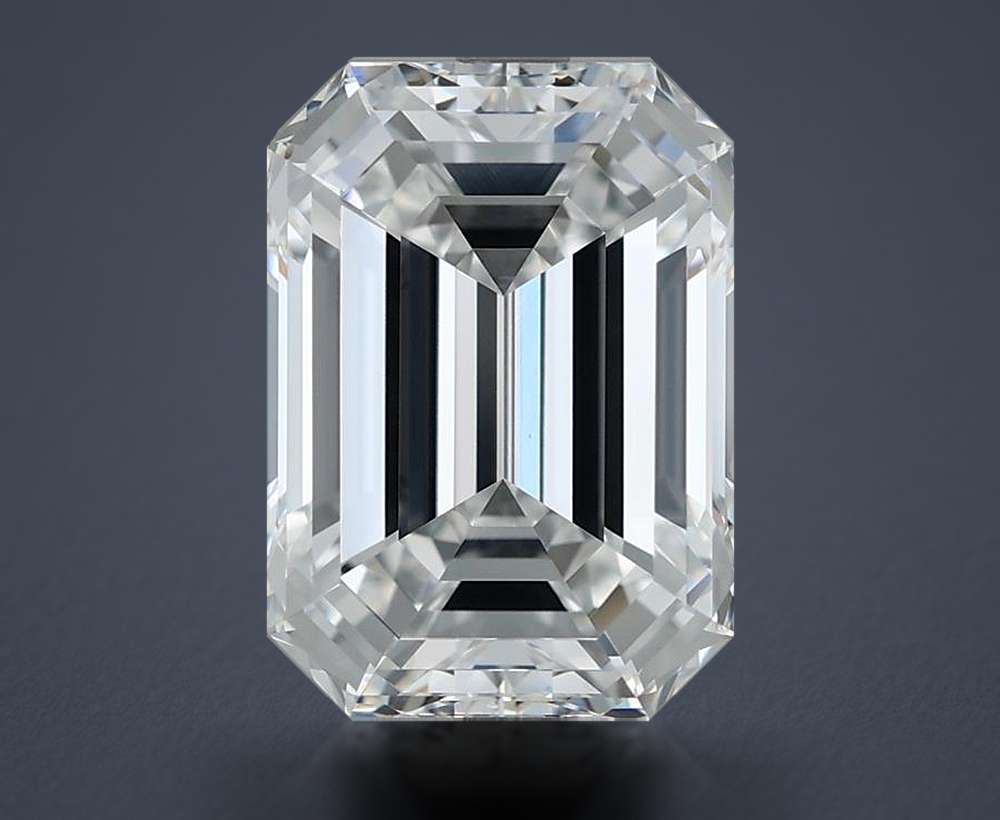 5.05 Carat Emerald Natural Diamond