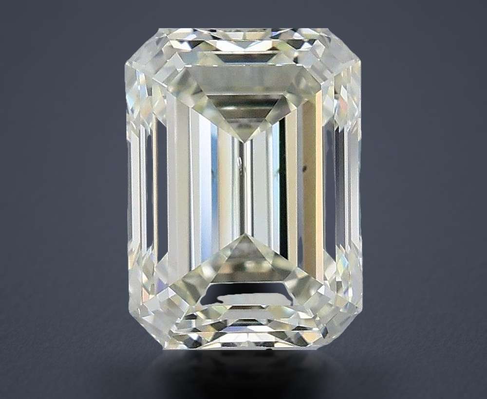 1.90 Carat Emerald Natural Diamond