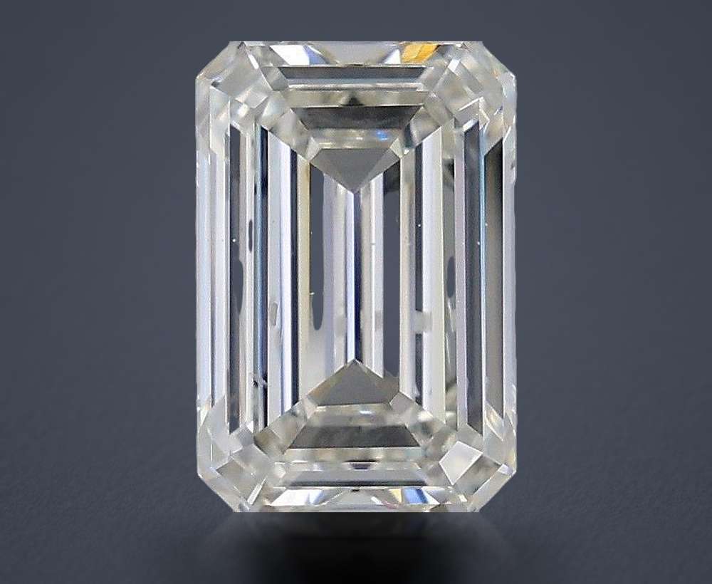2.07 Carat Emerald Natural Diamond
