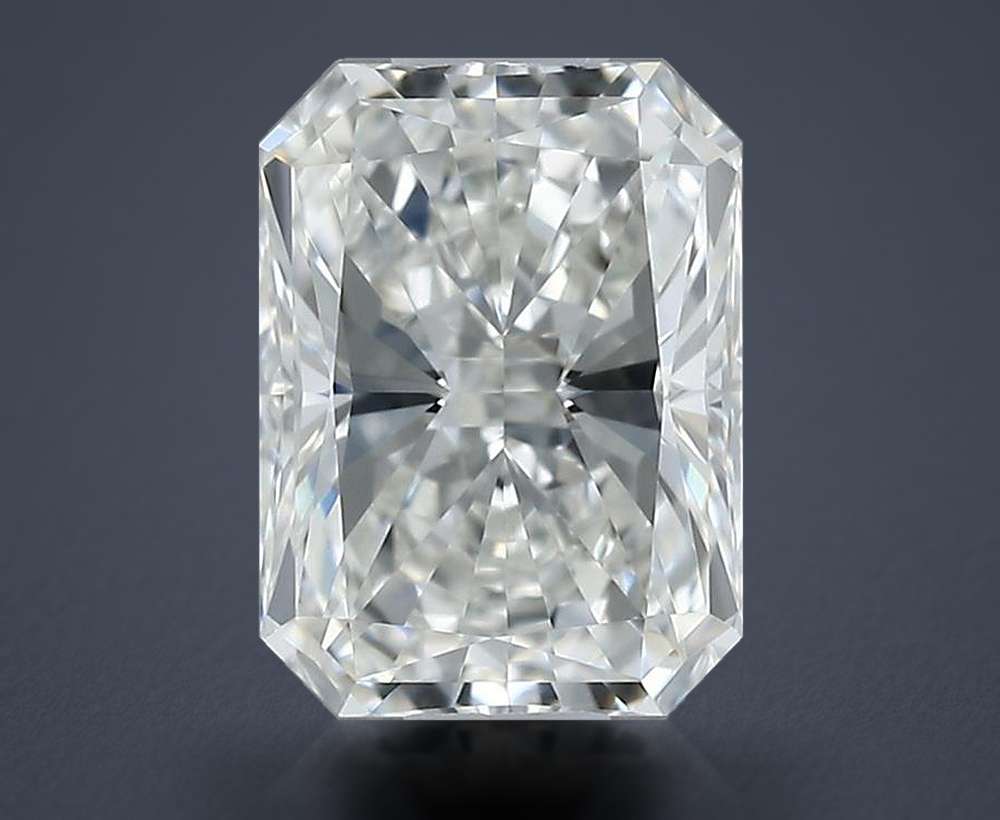 0.60 Carat Radiant Natural Diamond