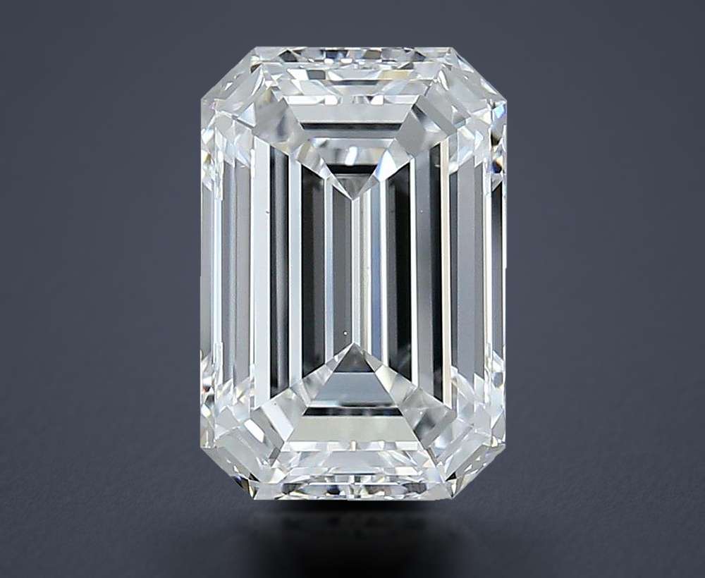 3.22 Carat Emerald Natural Diamond