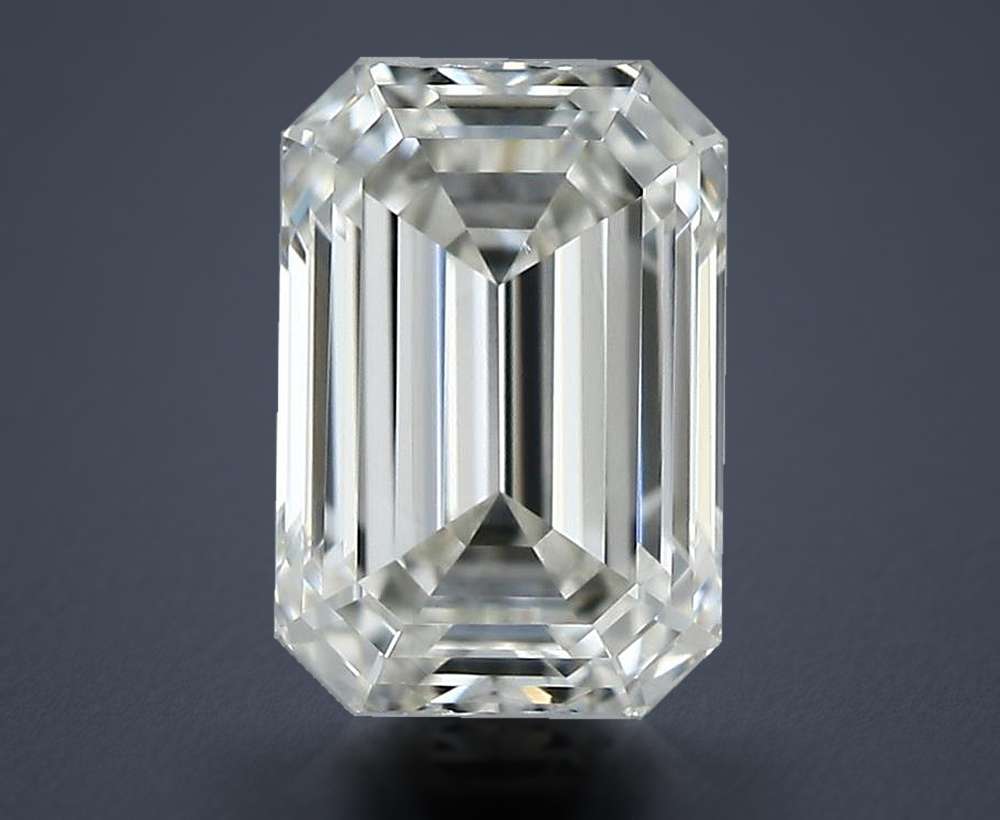 0.32 Carat Emerald Natural Diamond