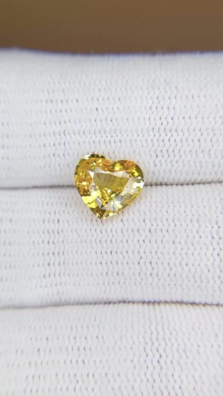 2.45 Carat Yellow Heart Sapphire