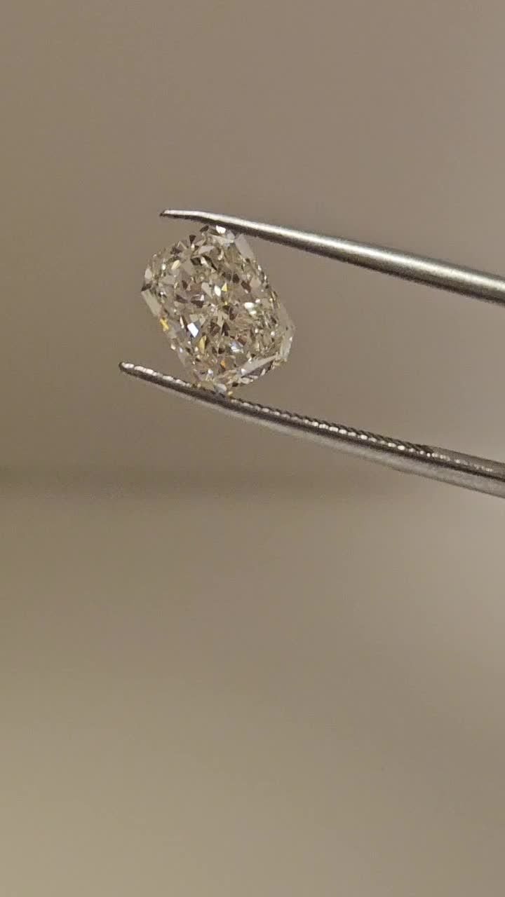 1.20ct K SI1 Very Good Cut Radiant Diamond