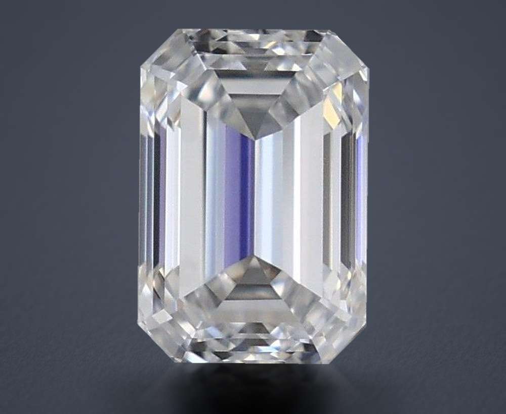 0.30 Carat Emerald Natural Diamond