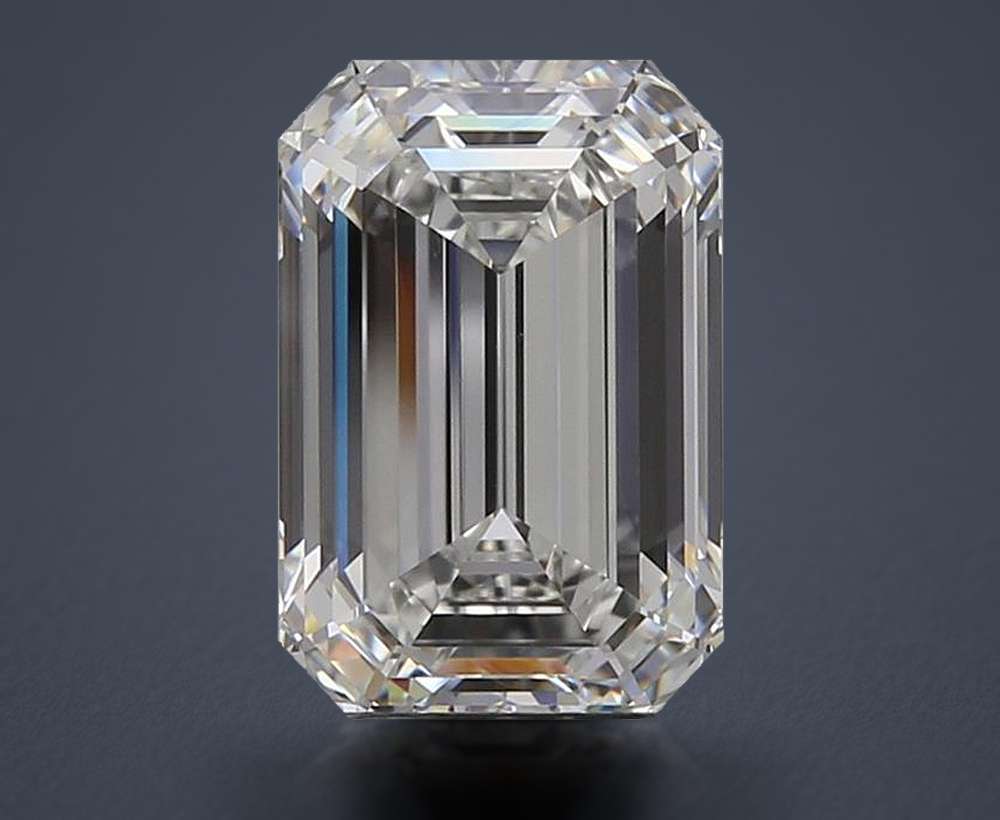 2.02 Carat Emerald Natural Diamond