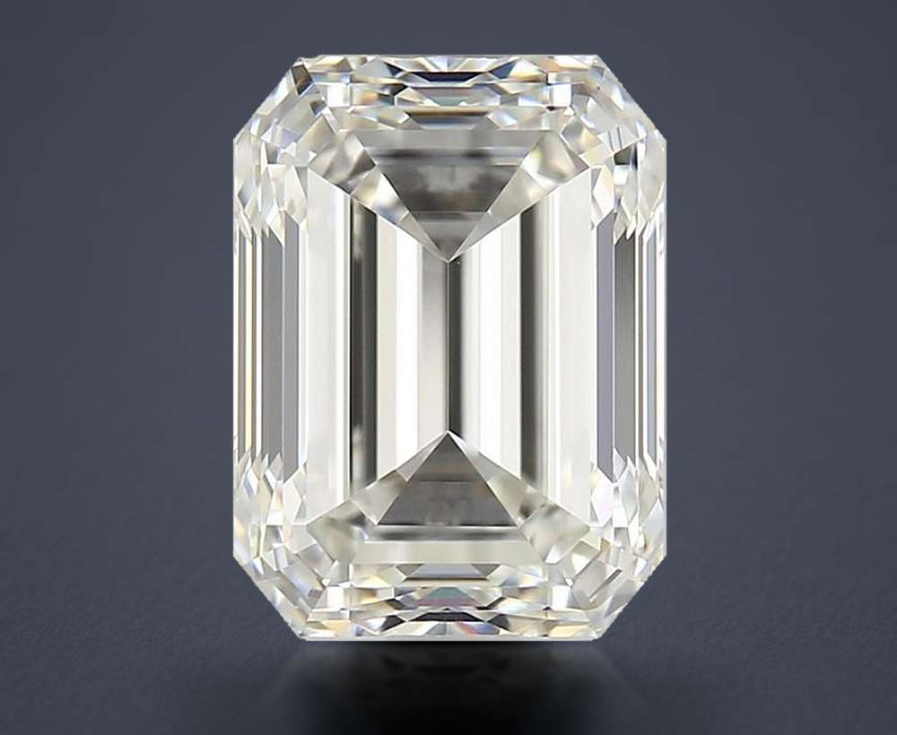 1.90 Carat Emerald Natural Diamond