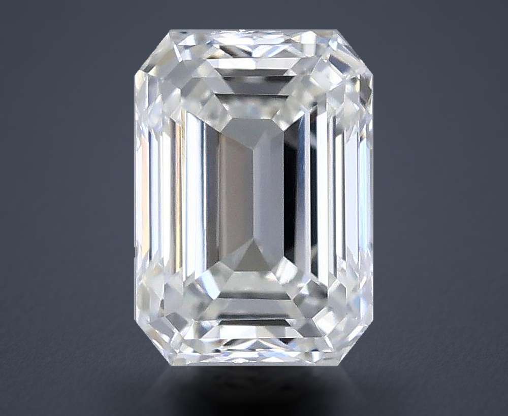 0.41 Carat Emerald Natural Diamond