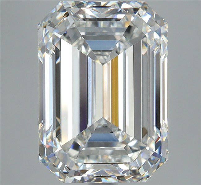 5.05 Carat Emerald Natural Diamond