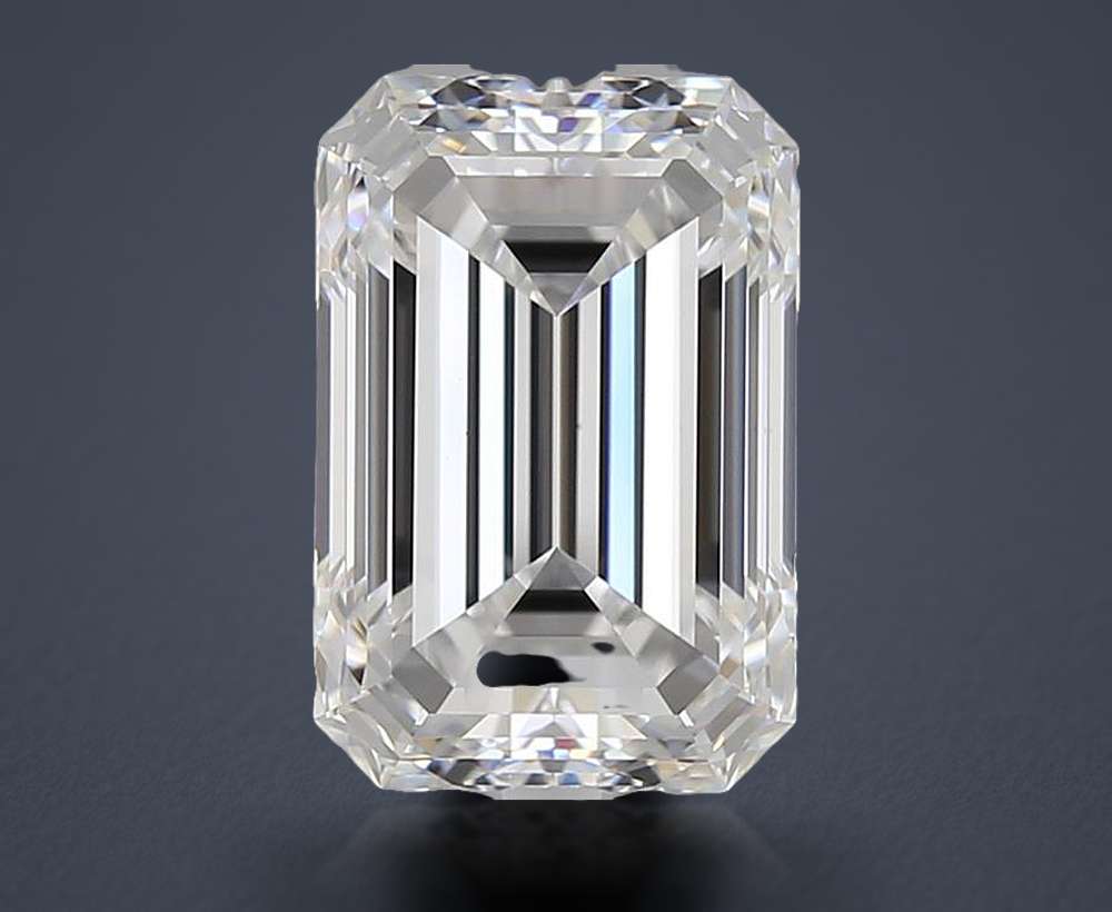 3.05 Carat Emerald Natural Diamond