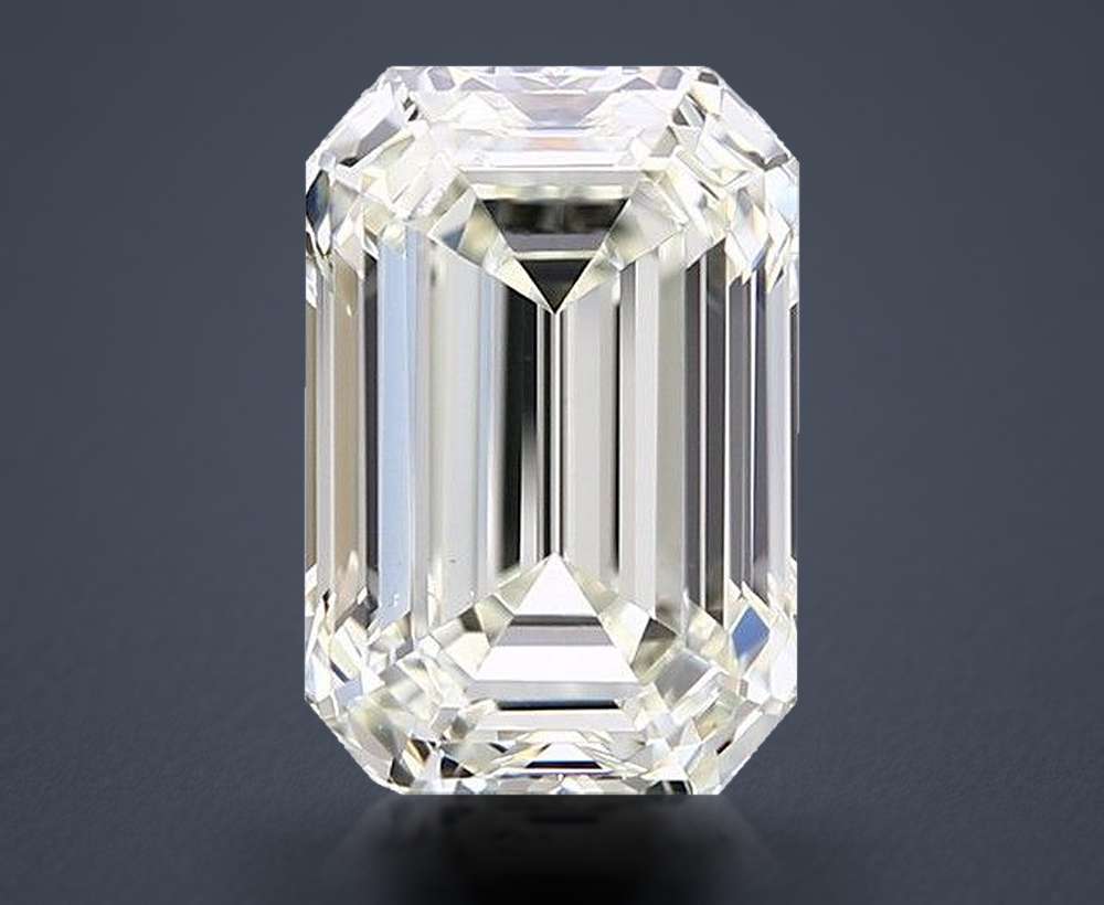 4.51 Carat Emerald Natural Diamond