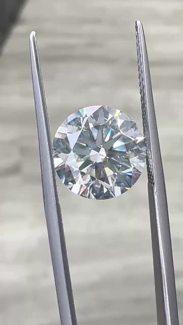 4.81ct I SI2 Excellent Cut Round Diamond