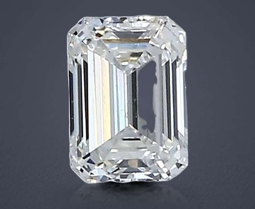 0.35 Carat Emerald Natural Diamond
