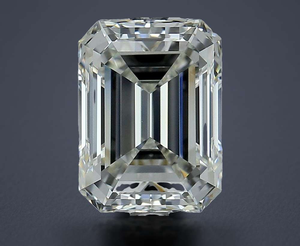 3.01 Carat Emerald Natural Diamond