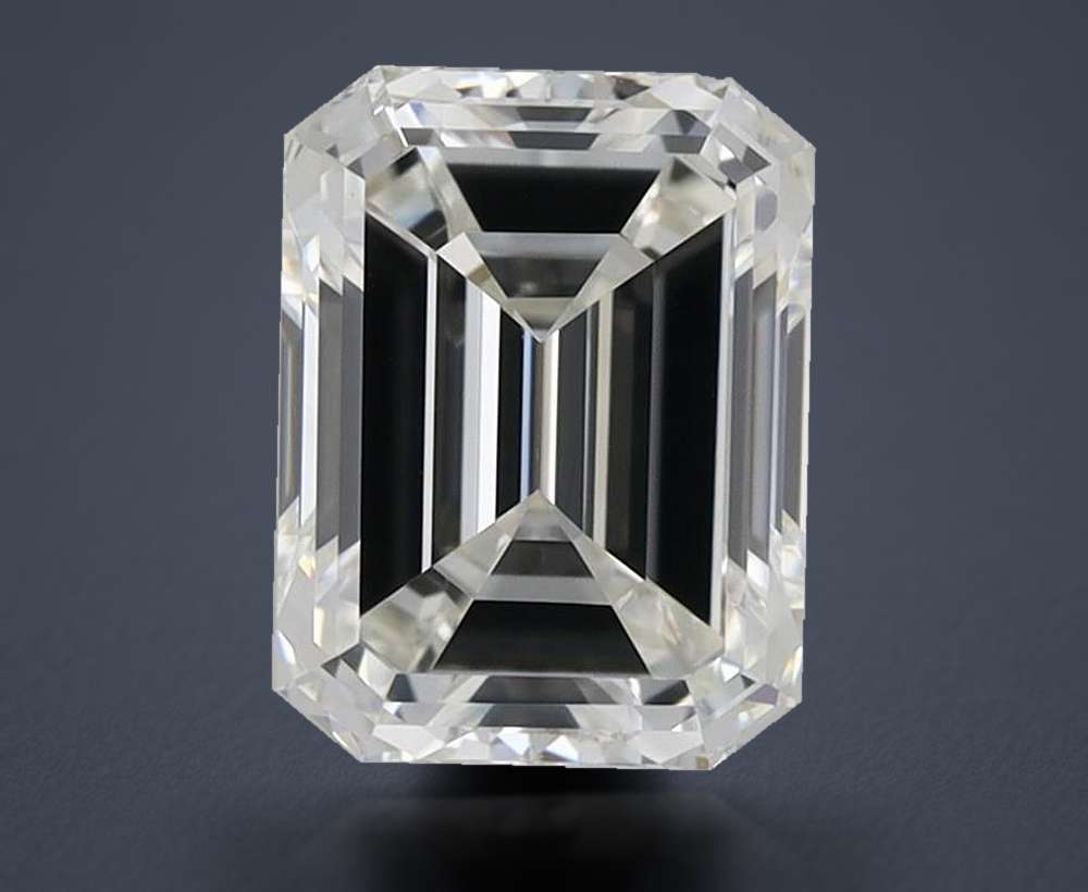 0.80 Carat Emerald Natural Diamond