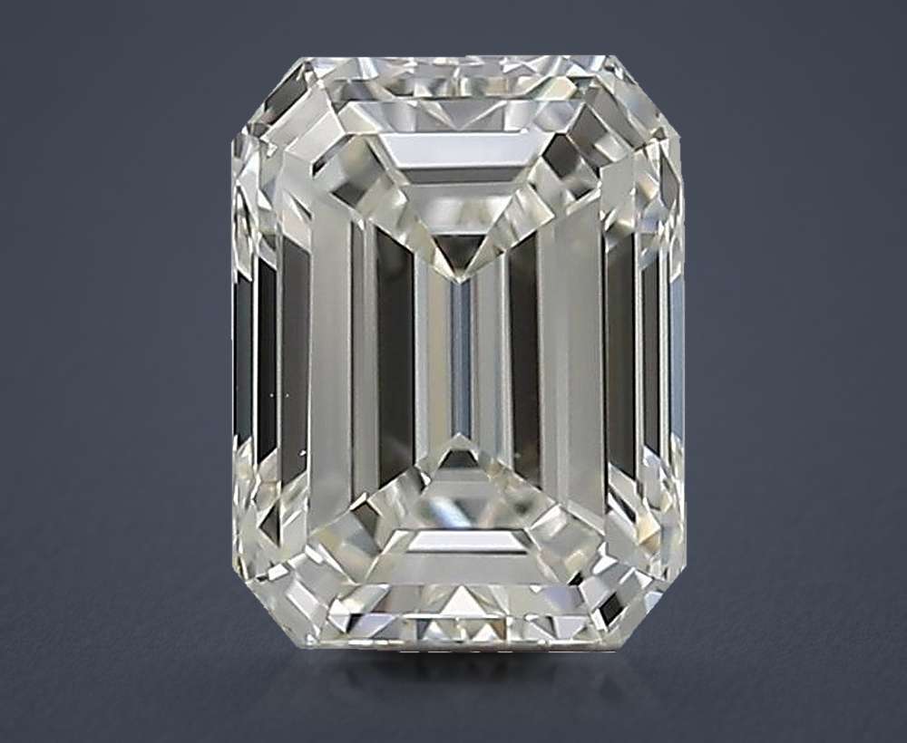 0.76 Carat Emerald Natural Diamond