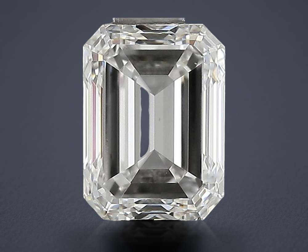 0.71 Carat Emerald Natural Diamond
