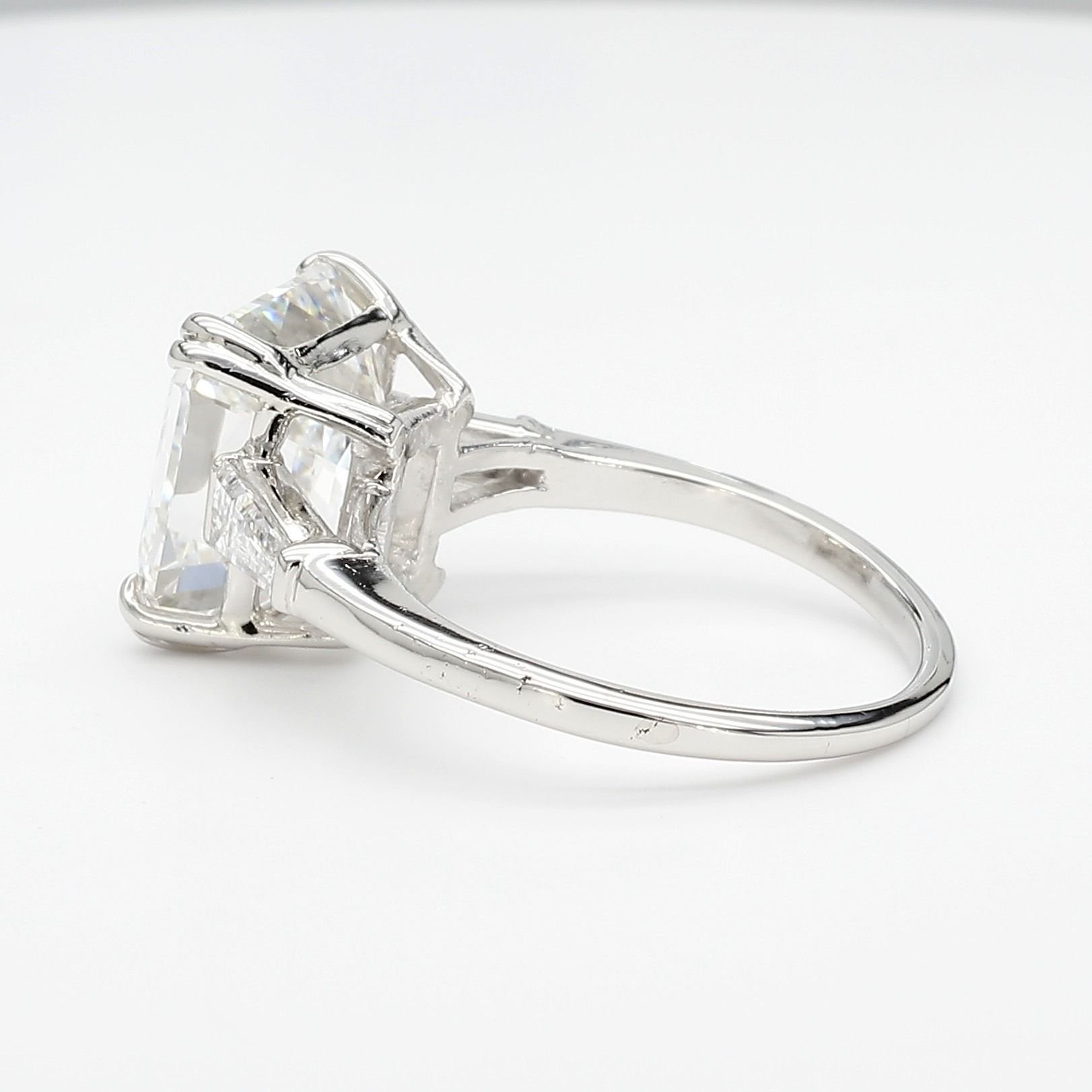 7.51ct J VS2 Very Good Cut Emerald Diamond