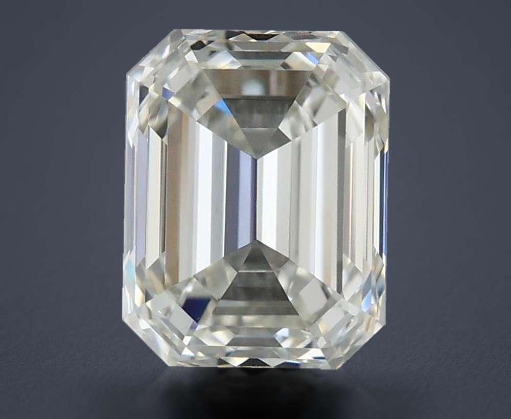 0.60 Carat Emerald Natural Diamond