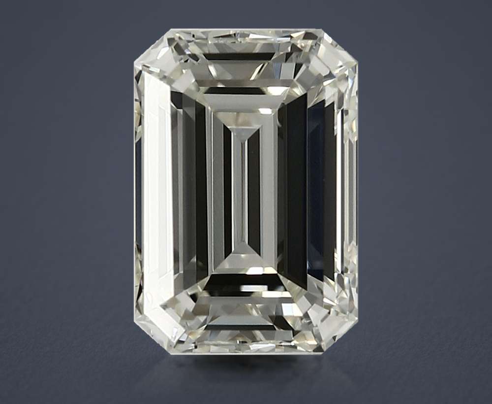 2.51 Carat Emerald Natural Diamond