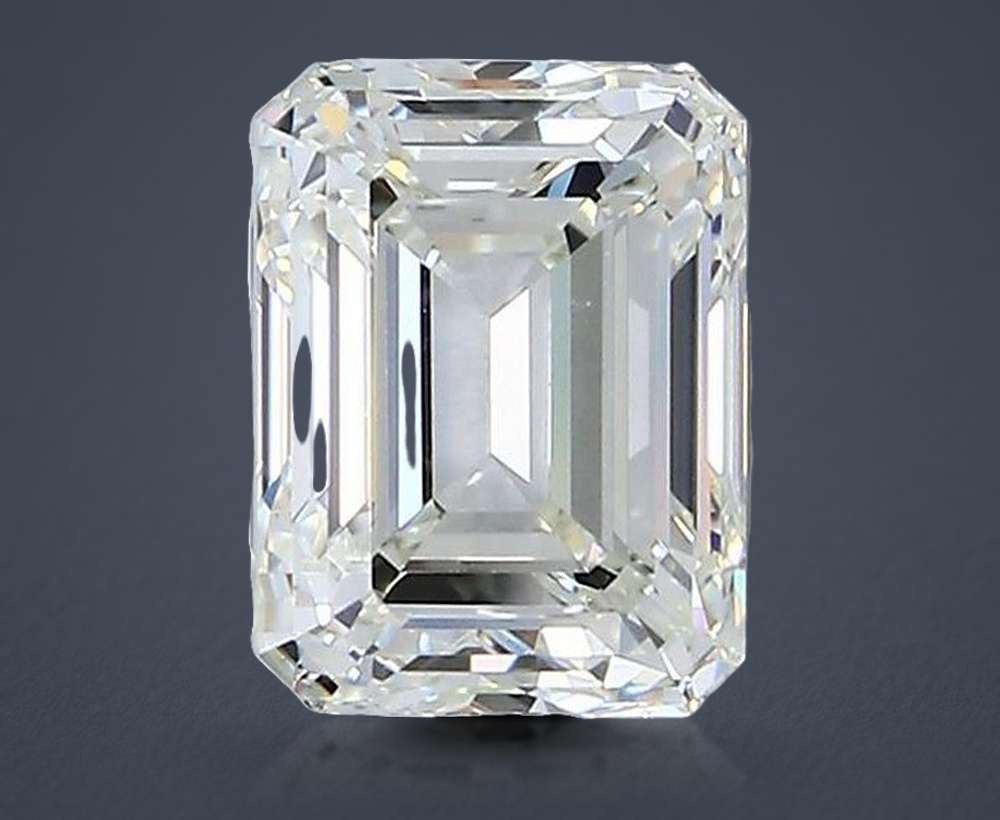 1.57 Carat Emerald Natural Diamond
