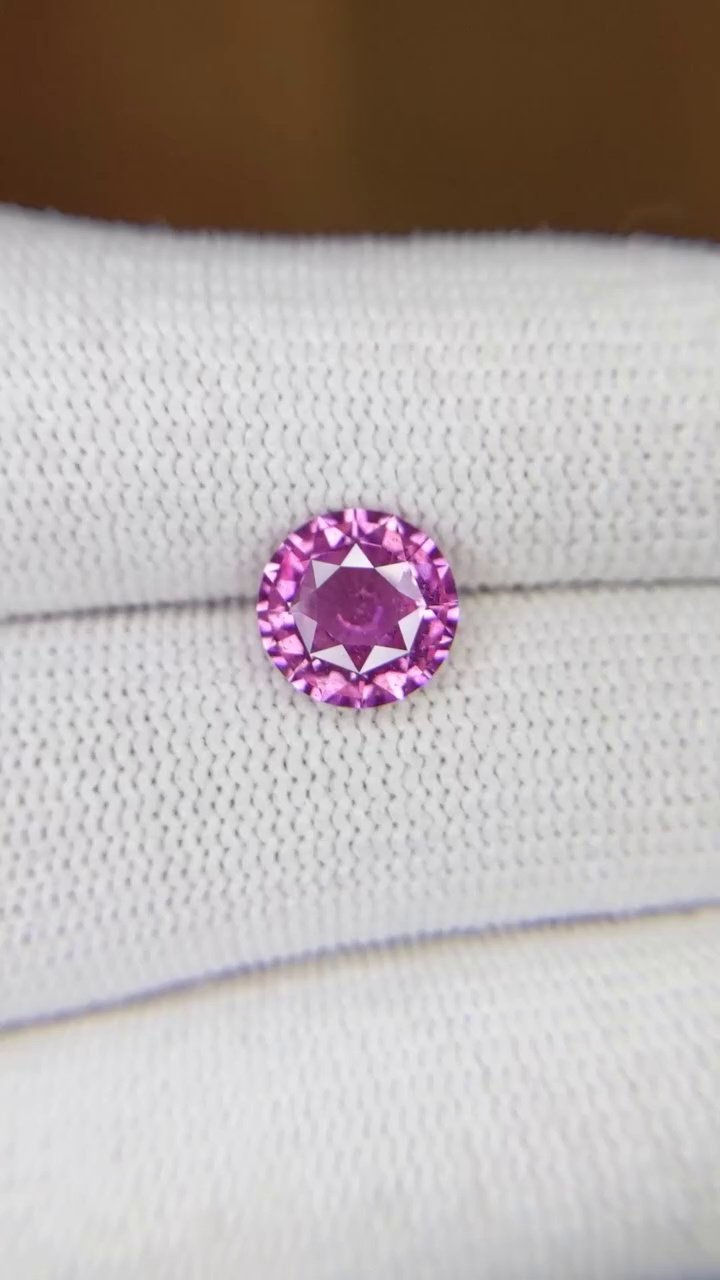 2.53 Carat Pink Round Sapphire