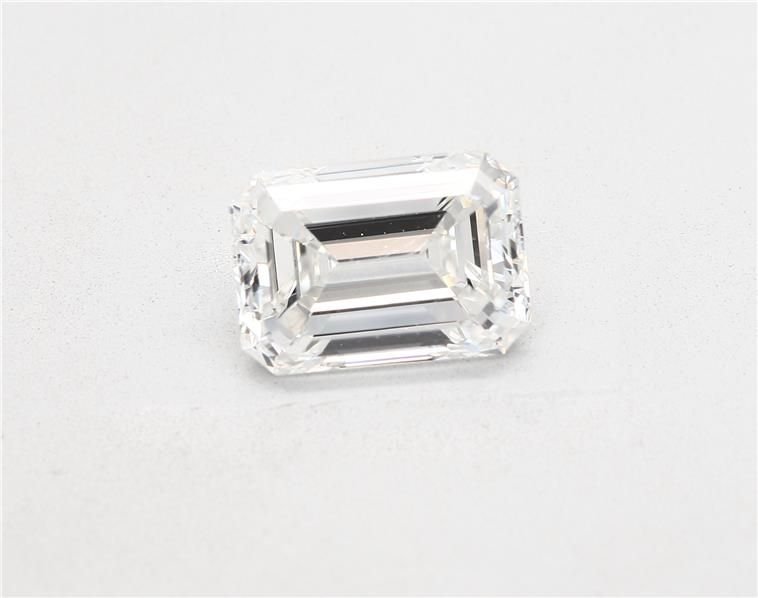 2.71ct G VS2 Rare Carat Ideal Cut Emerald Diamond