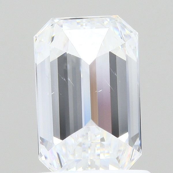 0.90ct E SI2 Rare Carat Ideal Cut Emerald Lab Grown Diamond