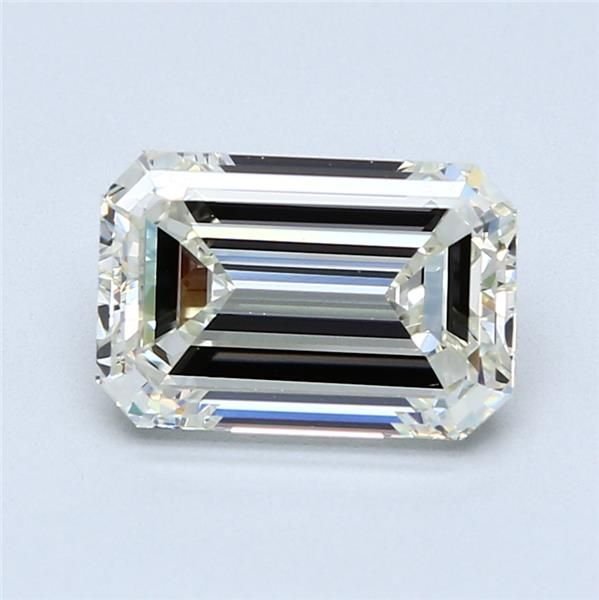 3.05 Carat Emerald Natural Diamond