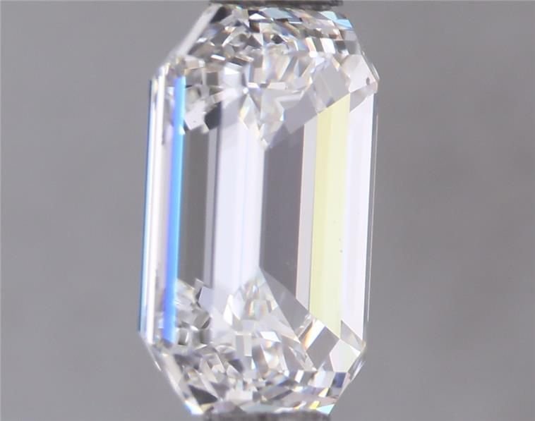 1.36 Carat Emerald Natural Diamond